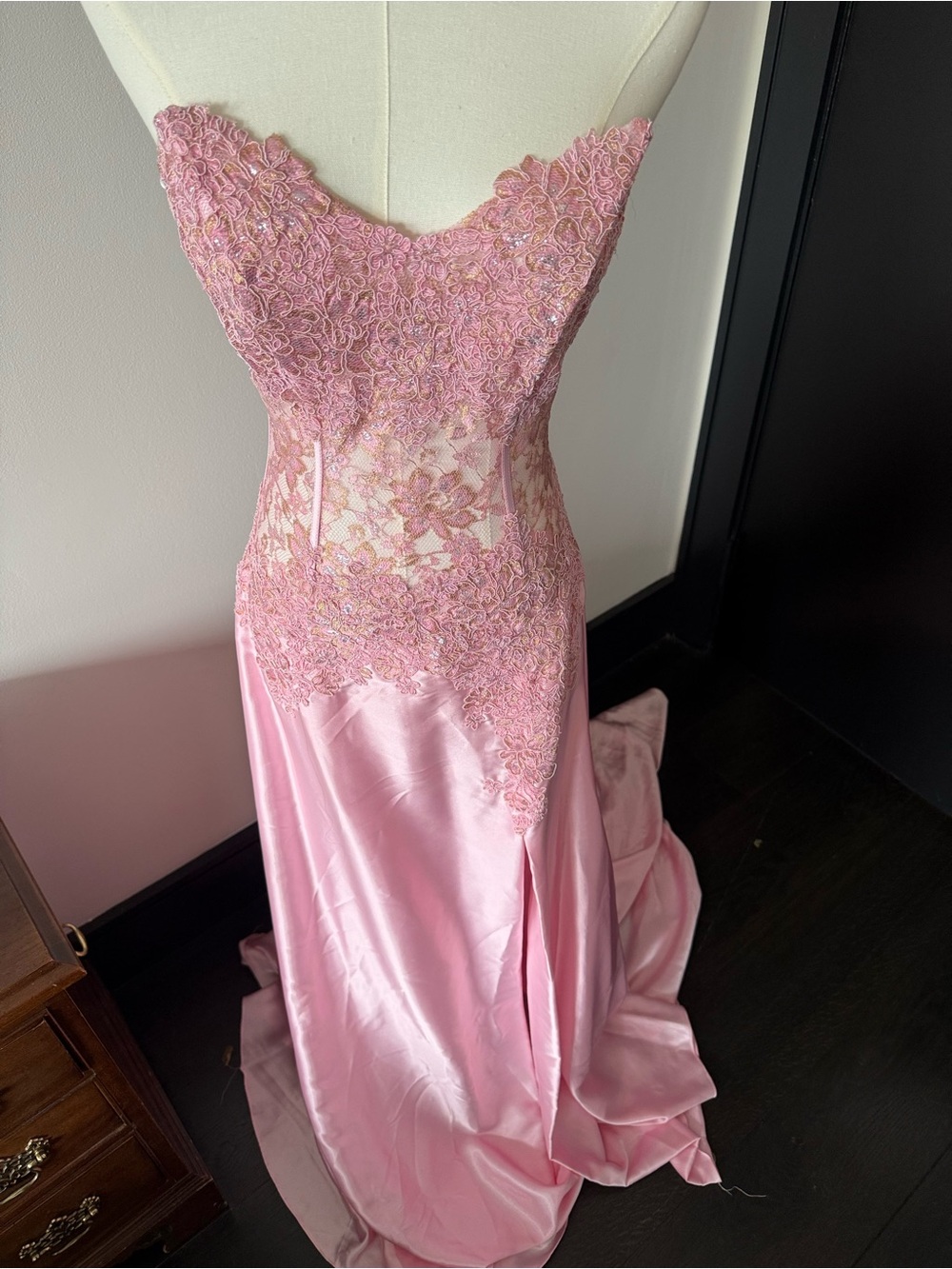 STUNNING PINK PRINCESS DRESS 💓💓